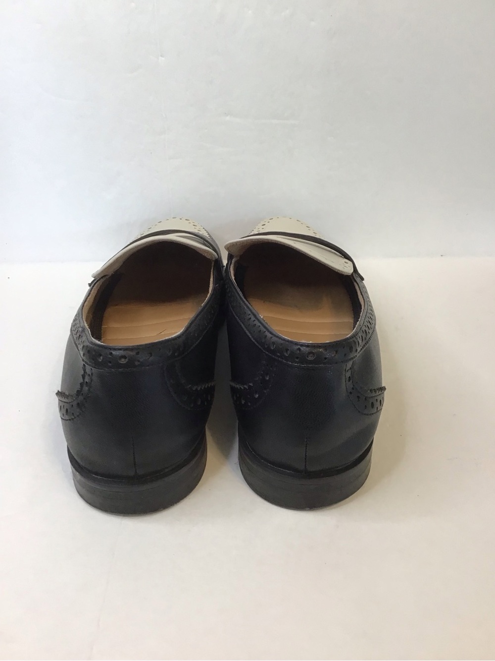 ME TOO Women's Classic Black & Ivory Two-Tone Soft Faux Leather Penny Loafer 9.5 - Picture 5 of 8